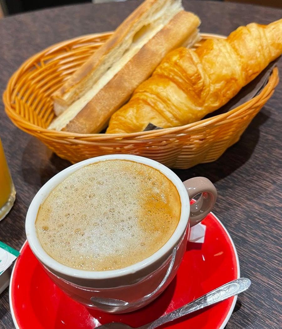 Café Hôtel de l'Avenir 1